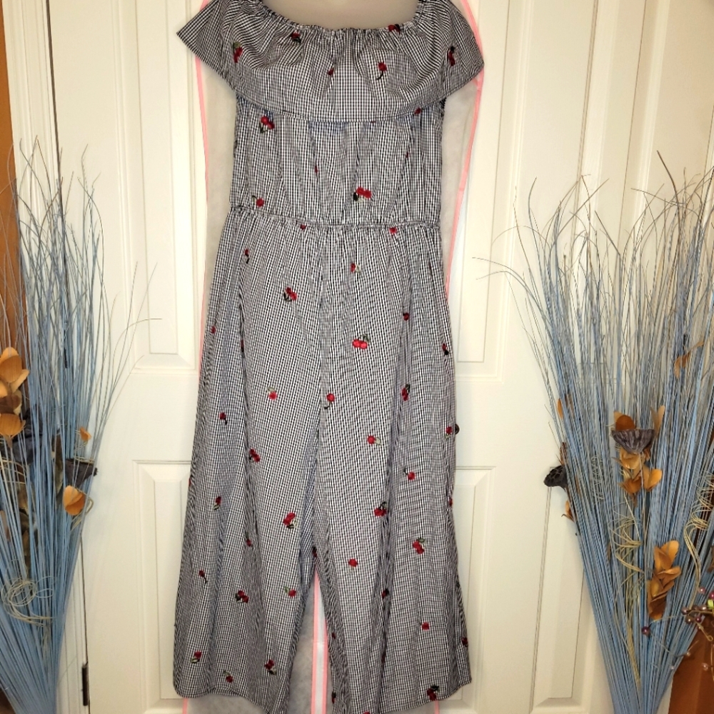 TACERA CAPRI JUMPER XL, NEVER WORN WOMENS